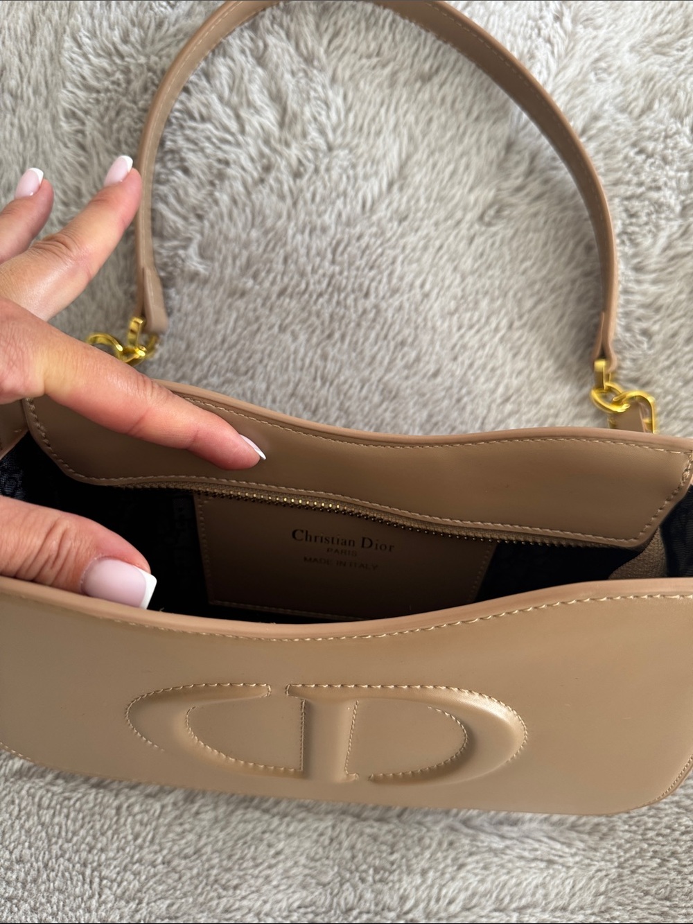 Dior Tan Leather CD Shoulder Bag with Gold Chain Strap - Picture 2 of 5